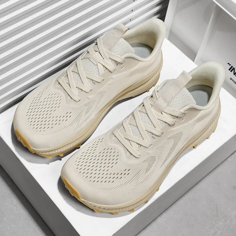 Unisex leichte Strick-Trekkingsneaker mit ausgeprägter Profilsohle und reaktiver Dämpfung – Tavélo